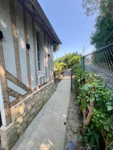 Appartements Spacieux appartement jardin, BBQ, vue sur mer, Trouville : photos des chambres