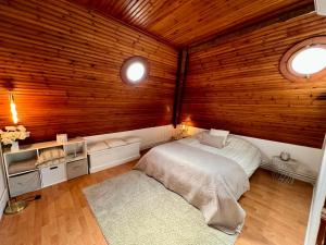 Appartements Spacieux appartement jardin, BBQ, vue sur mer, Trouville : photos des chambres