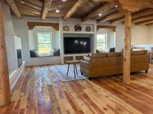 Casa De Coyote Luxury 7br 16 plus guest retreat