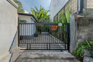 Incredible Family villa with water slide Beachside