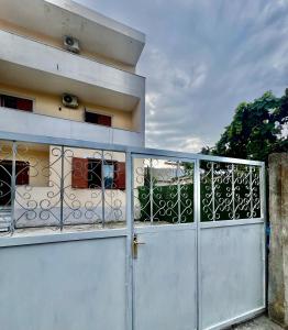 K Bougainville Albania