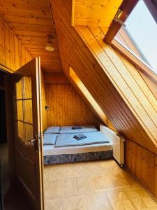 Rodinný apartmán se saunou, bazénem a hřištěm Staňkov