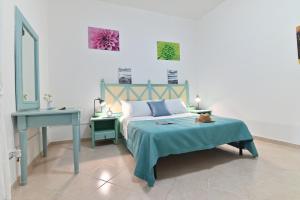 IzzHome Sea Style Apartment img11