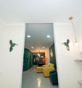 Aura Linda, Casa Bonita