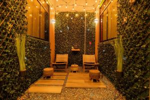 Aura Linda, Casa Bonita