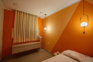 Aura Linda, Casa Bonita