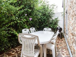 Charming Stay in Viroinval