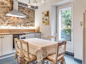 Charming Stay in Viroinval