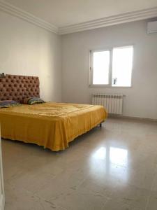 Charming Apartment Overlooking the Airport Soukra