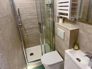 Sea view 4 people terrace 60 m & pool