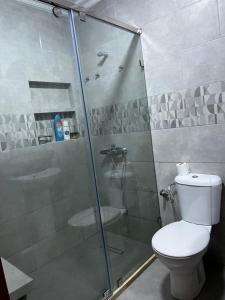 Appart situé au centre de Martil ,moderne près de la plage ,de laéroport Tetouan et vue sur lac