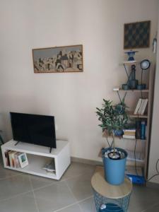 2room-flat, perfect kitchen in Athens, Pangkrati 100Μbits