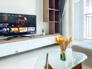 VIP-Botanica Premier Apt -Super airy corner apartment-gym & pool Free-Near Airport-Luxury