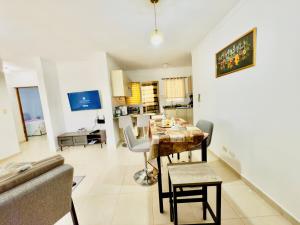 Cozy 2 bedroom apartment in DN