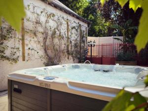 la Maison sous les Arbres - Duplex, jardin et spa