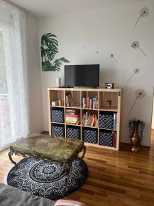 Sunny City-Mountain-Lake Getaway