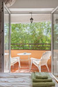 Bright & Stylish, Fully-Equipped Apartment