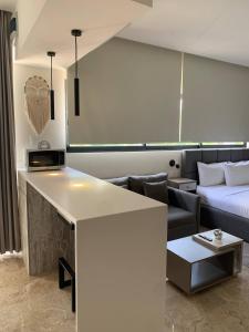 Perfect studio light and nature in Aldea Zama