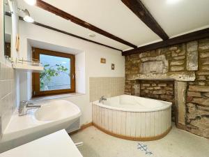 Maisons de vacances Gites De La Racine : photos des chambres