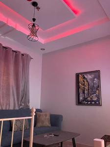 استديو مميز بدخول ذاتي