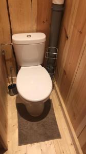 Chalets chalet dans la ville : photos des chambres