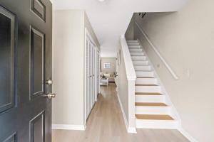 Little River Condo, Renovated, Near Beach