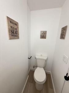 Modern 3BR Townhouse near UW
