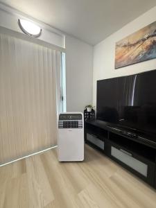 Modern 3BR Townhouse near UW