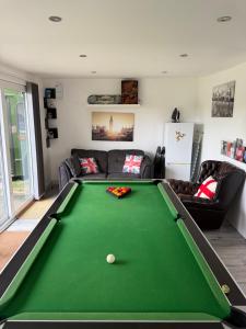 The Green Bus and the lodge