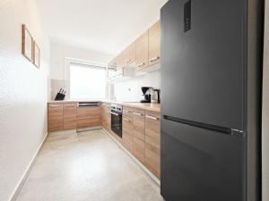 Tolstov Apartments - 3 Room Apartment - Balcony - Kitchen - Washing machine - next to Cologne