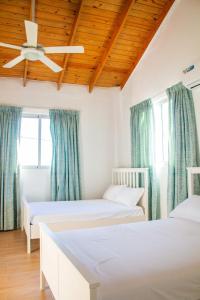 Villa Mercedes - Private Pool & Sunset Views - Ocoa Bay