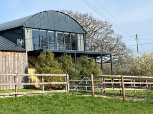 Stunning Contemporary Dutch Barn Conversion