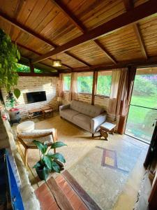 Casa no Vale do Bom Jardim - Quintal das Gardênias