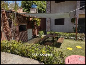 Casa com piscina e Hidromassagem a 200 m da praia