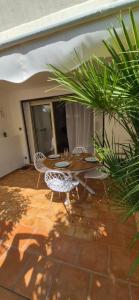 Élégant cocon sur la croisette parking et jardin