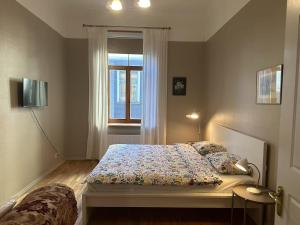 Dzirnavu apartment, free parking