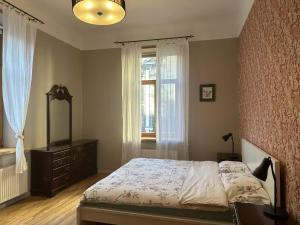 Dzirnavu apartment, free parking