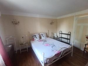 Maisons de vacances Maison calme en Quercy Perigord : photos des chambres
