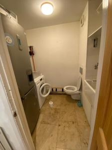 Riverside central 3 bedroom house