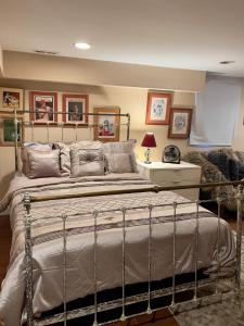 Charming 1-bedroom Basement Close to DC Pets Allowed