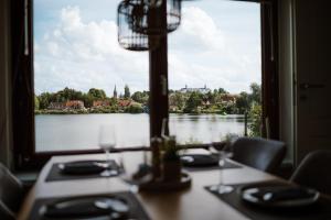 Panorama-Seeblick, Privater Steg, Balkon, Parkplatz