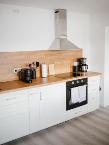 Panorama-Seeblick, Privater Steg, Balkon, Parkplatz