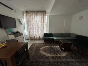 Peaceful apartment with yard and parking