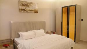Master Studio with a room and a hall ماستر استوديو وصالة سوار