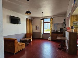 LEscale - Ancien Hôtel Restaurant - Gîte Fontaine Simon