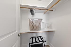 The Festival Retreat KING Bd Cajun Luxury Book Now