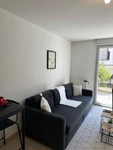 Appartements Cozy T2 with terrace, TCL access : photos des chambres