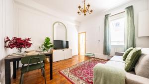 Appartements Spacieux appartement avec terrasse a 5min a pied de la gare : photos des chambres