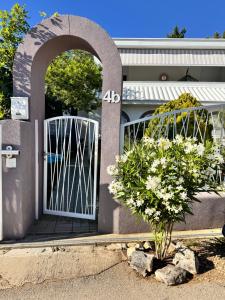 Stylish apartment with sea view
