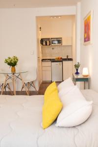 Cálido y luminoso en zona Alto Palermo-Hospital Gutiérrez